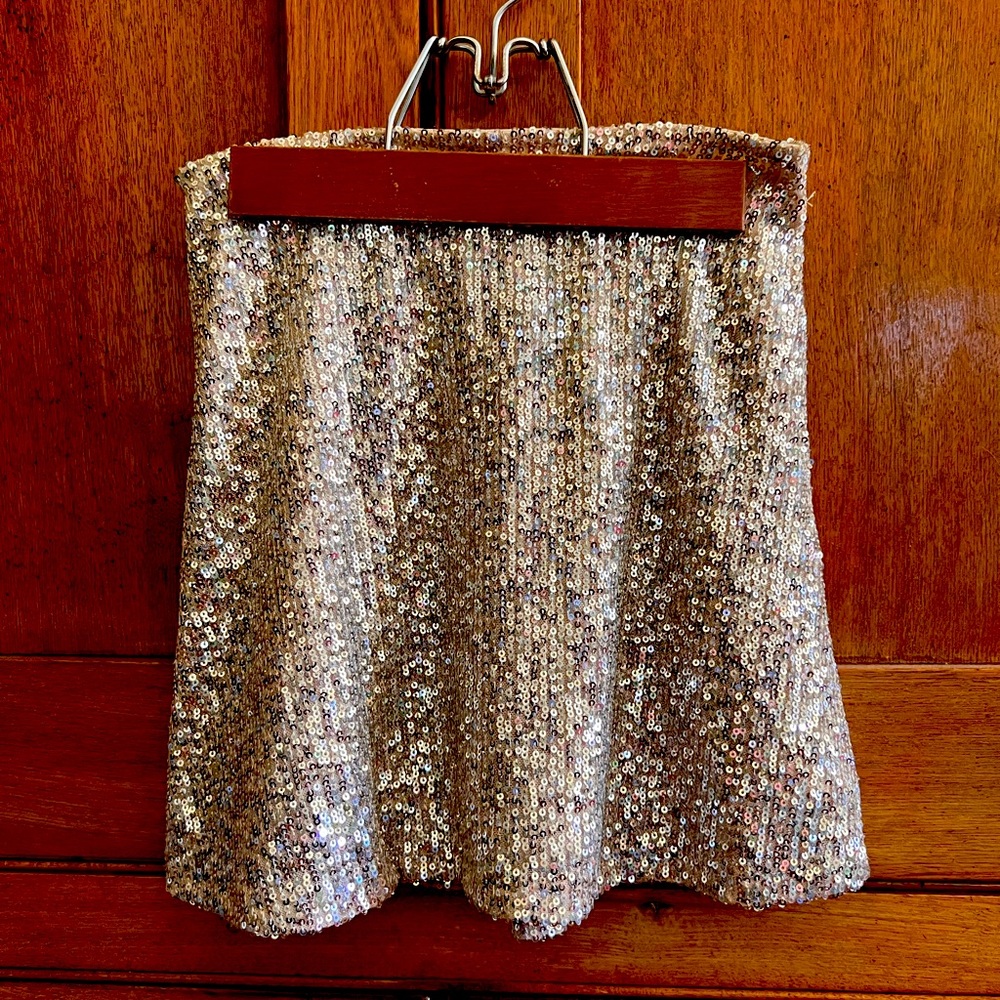 Lined sequin girls skirt